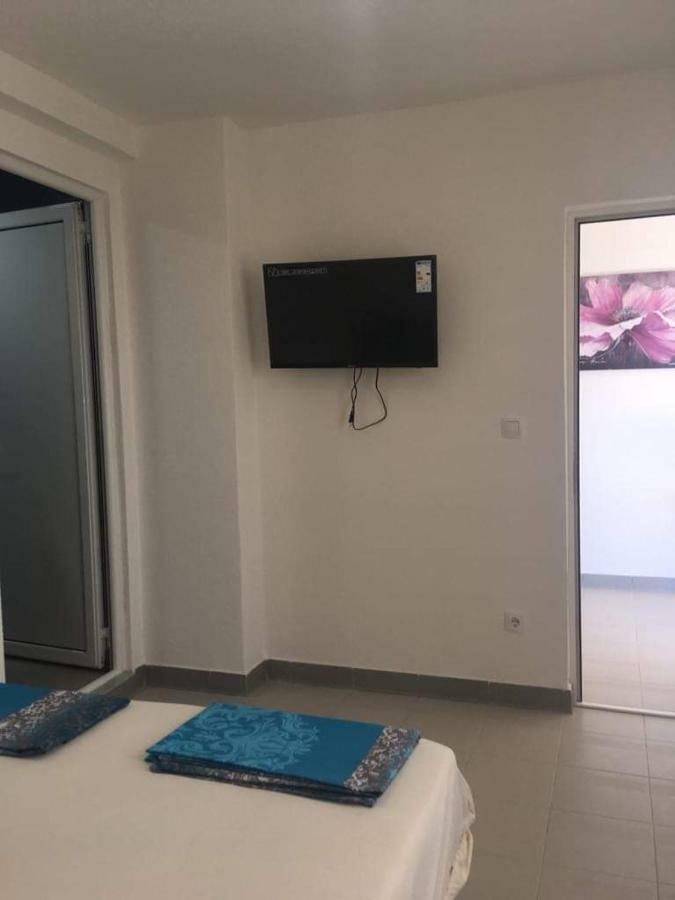 Apartmani Sutomore Exteriör bild